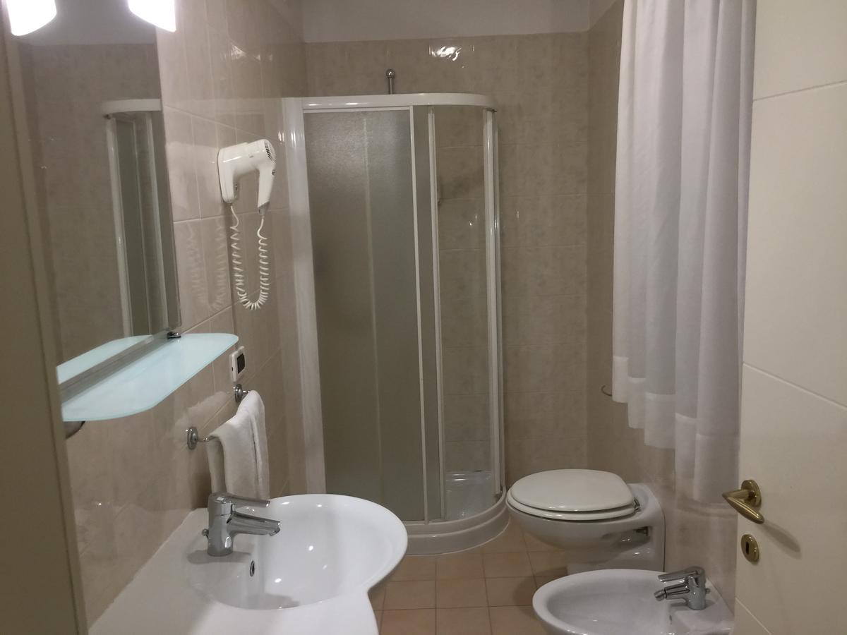 Hotel Ristorante "La Stazione" Cordovado エクステリア 写真