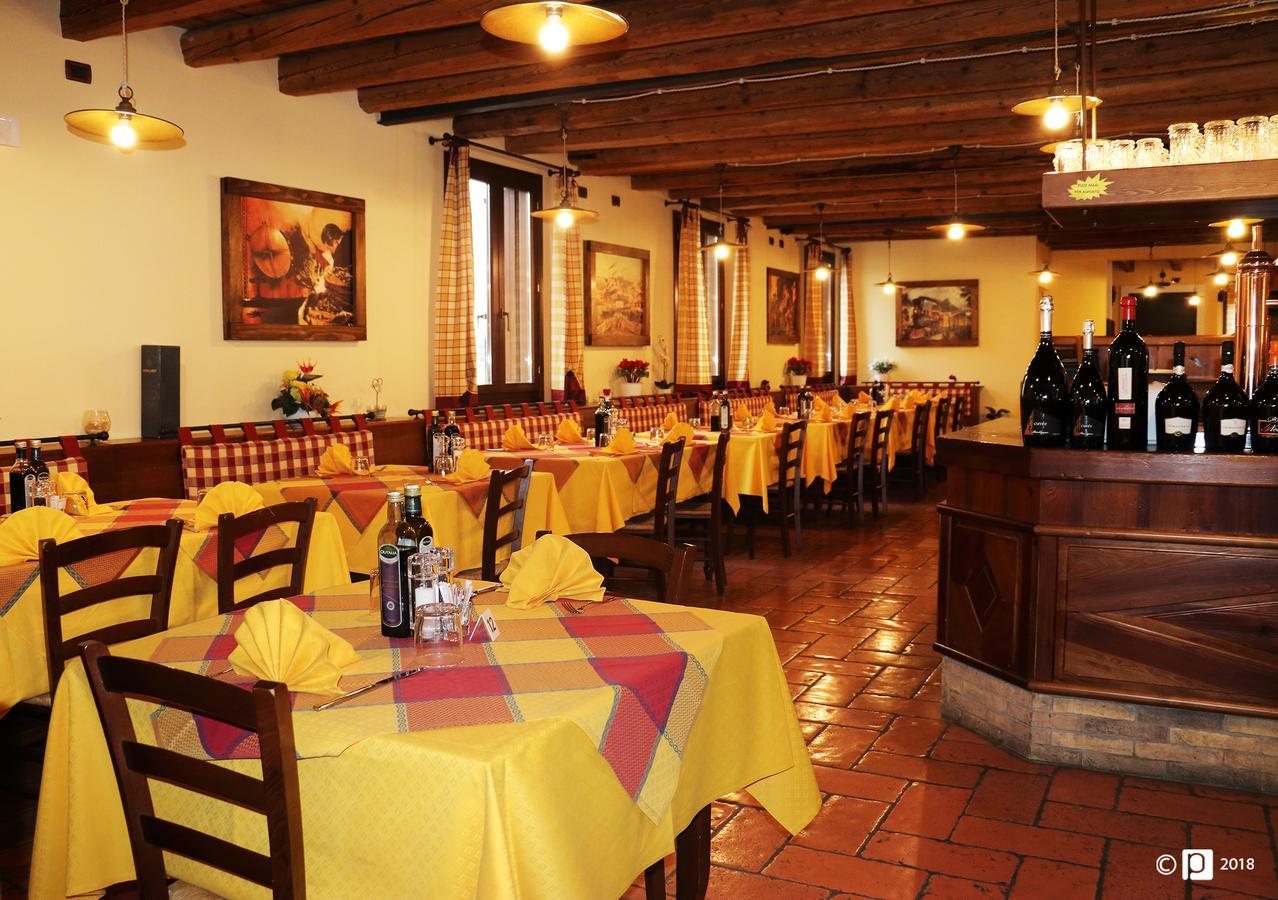 Hotel Ristorante "La Stazione" Cordovado エクステリア 写真